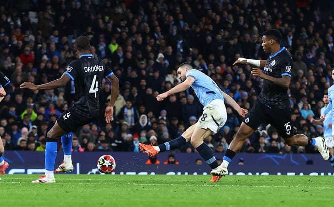Mateo Kovacic of Manchester City scores his sides first goal Manchester City v Club Brugge, UEFA Champions League, Group Stage, Football, Etihad Stadium, Manchester, UK - 29 Jan 2025 EDITORIAL USE ONLY No use with unauthorised audio, video, data, fixture lists, club league logos or live services. Online in-match use limited to 120 images, no video emulation. No use in betting, games or single club league player publications.  Copyright: xShutterstockx 15123154ak
