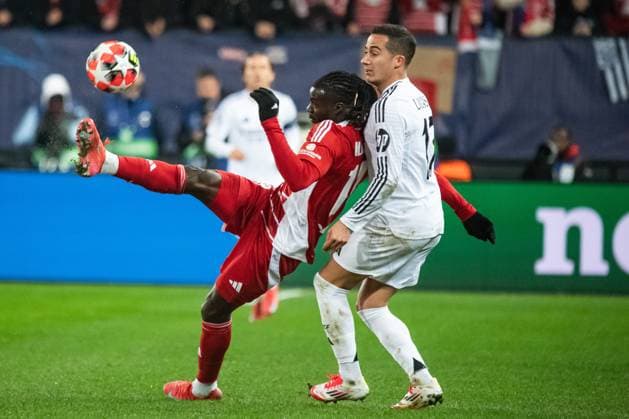 FOOTBALL: BREST vs REAL MADRID Baptiste AUTISSIER MAXPPP - Guingamp 29 01 2025 Baptiste AUTISSIER Maxppp Guingamp ; 29 01 2025 ; Mama Balde et Lucas Vazquez lors du match Brest vs Real Madrid comptant pour la 8e journee de la Ligue des Champions a Guingamp le 29 janvier 2025. Guingamp Guingamp Bretagne France  Copyright: xMAXPPPxBaptistexAUTISSIERx BAU202501299978 BAU202501299978