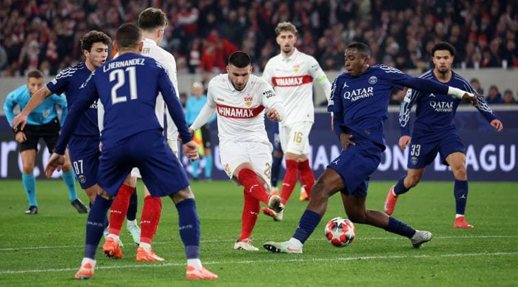 29.01.2025 Stuttgart , Champions League Fußball VfB Stuttgart vs. Paris St. Germain, Deniz Undav (VfB, Mitte), Willian Pacho (Paris, rechts) Gemäß den Vorgaben der DFL Deutschen Fuï¬‚ball Liga ist es untersagt, in dem Stadion und oder vom Spiel angefertigte Fotoaufnahmen in Form von Sequenzbildern und oder videoähnlichen Fotostrecken zu verwerten bzw. verwerten zu lassen.