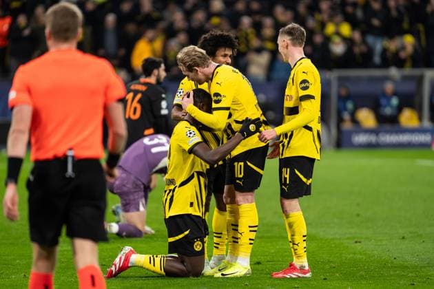 GER, UEFA Champions League, 8. Spieltag - Borussia Dortmund vs FC Shakhtar Donetsk 29.01.2025, Signal Iduna Park, Dortmund, GER, UEFA Champions League, 8. Spieltag - Borussia Dortmund vs FC Shakhtar Donetsk Im Bild: Torjubel Jubel ueber das Tor zum 2:0 durch Sehrou Guirassy (Borussia Dortmund, 9) Karim Adeyemi (Borussia Dortmund, 27) Julian Brandt (Borussia Dortmund, 10) Maximilian Beier (Borussia Dortmund, 14)
