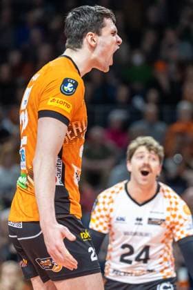 29.01.2025, Berlin, Volleyball: CEV Champions League, Maenner, Spieltag 6, BR Volleys gegen PGE Projekt Warschau, Max-Schmeling-Halle. Jake Hanes der Berlin Volleys jubelt. BR Volleys - PGE Projekt Warschau