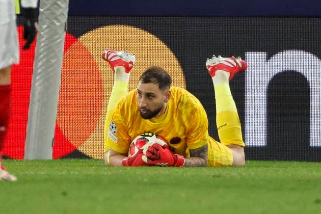 Gianluigi Donnarumma (Paris St. Germain, 01) , Fussball, UEFA Champions League, 8. Spieltag, 2024 2025, VfB Stuttgart vs. Paris St. Germain, 29.01.2025, Arena Stuttgart, Stuttgart, Deutschland Stuttgart Arena Stuttgart Baden-Württemberg Deutschland Copyright: xGrantxHubbsx