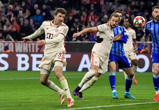 29.01.2025, xemx, Fussball UEFA Champions League, FC Bayern Muenchen - Slovan Bratislava v.l. Thomas Mueller (FC Bayern Muenchen) (DFL DFB REGULATIONS PROHIBIT ANY USE OF PHOTOGRAPHS as IMAGE SEQUENCES and or QUASI-VIDEO) Muenchen