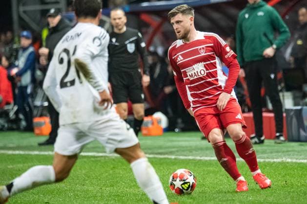 FOOTBALL: BREST vs REAL MADRID Baptiste AUTISSIER MAXPPP - Guingamp 29 01 2025 Baptiste AUTISSIER Maxppp Guingamp ; 29 01 2025 ; Hugo Magnetti lors du match Brest vs Real Madrid comptant pour la 8e journee de la Ligue des Champions a Guingamp le 29 janvier 2025. Guingamp Guingamp Bretagne France  Copyright: xMAXPPPxBaptistexAUTISSIERx BAU202501290144 BAU202501290144