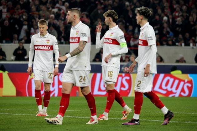 29.01.2025, xmohx, Fussball UEFA Champions League, VfB Stuttgart - Paris St.Germain v.l. Chris Führich (VfB Stuttgart) Jeff Chabot (VfB Stuttgart) Atakan Karazor (VfB Stuttgart) Ameen Al-Dakhil (VfB Stuttgart) Enttäuscht, traurig, frustriert (DFL DFB REGULATIONS PROHIBIT ANY USE OF PHOTOGRAPHS as IMAGE SEQUENCES and or QUASI-VIDEO) Stuttgart