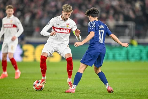 Atakan Karazor (VfB Stuttgart) und Vitinha (Paris Saint-Germain) battle for the ball during the UEFA Champions League 2024 25 League Phase MD8 match between VfB Stuttgart and Paris Saint-Germain at MHPArena on January 29, 2025 in Stuttgart, Germany. (Photo by Harry Langer DeFodi Images) Defodi-541_VFBPSG20250129_62