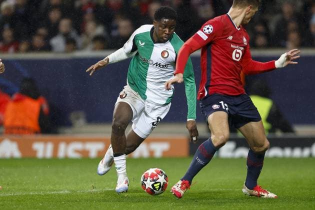 LILLE, 29-01-2025. Decathlon Arena Stade Pierre Mauroy. Football, UEFA Champions League season 2024 2025. Lille - Feyenoord. (L-R) Feyenoord player Ibrahim Osman, Lille player Thomas Meunier during the match Borussia LOSC Lille - Feyenoord Lille - Feyenoord  x27614730x Copyright:
