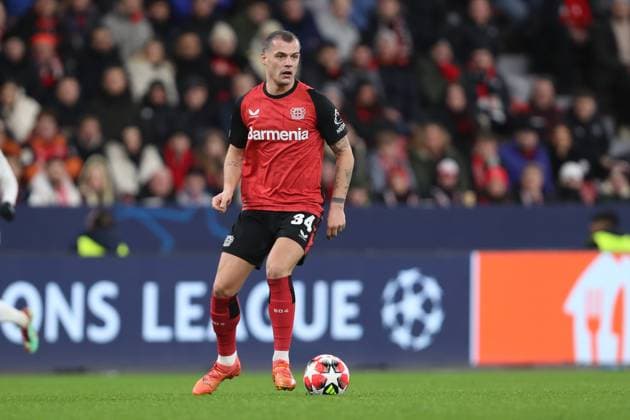 Granit Xhaka (Bayer 04 Leverkusen) controls the ball during the UEFA Champions League 2024 25 League Phase MD8 match between Bayer 04 Leverkusen and AC Sparta Praha at BayArena on January 29, 2025 in Leverkusen, Germany. (Photo by Oliver Kaelke DeFodi Images) Defodi-678_2025_01_29_OK_LEVACS_1335