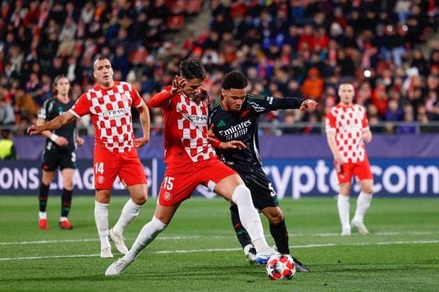January 29, 2025, Girona, Madrid, SPAIN: Ethan Nwaneri of Arsenal FC and Juanpe Ramirez of Girona FC in action during the UEFA Champions League 2024 25 League Phase MD8 match between Girona FC and Arsenal FC at Estadio de Montilivi on January 29, 2025, in Girona, Spain. Girona SPAIN - ZUMAa181 20250129_zaa_a181_111 Copyright: xDennisxAgyemanx