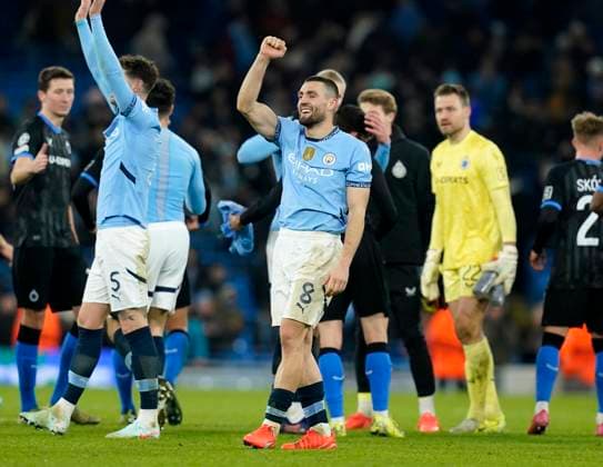 Manchester, England, 29th January 2025. Manchester City s Mateo Kovacic celebrates at the final whistle during the UEFA Champions League match at the Etihad Stadium, Manchester. Picture credit should read: Andrew Yates Sportimage EDITORIAL USE ONLY. No use with unauthorised audio, video, data, fixture lists, club league logos or live services. Online in-match use limited to 120 images, no video emulation. No use in betting, games or single club league player publications. SPI_079_AY_MAN_CITY_BRUGGE SPI-3642-0085