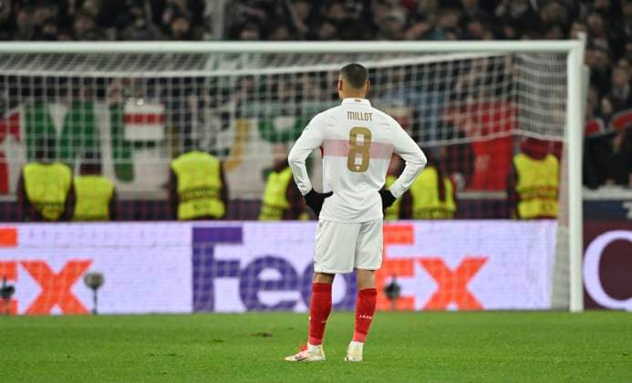 Enzo Millot VfB Stuttgart (08) enttaeuscht Champions League VfB Stuttgart vs Paris St. Germain PSG 29.01.2025 DFL REGULATIONS PROHIBIT ANY USE OF PHOTOGRAPHS AS IMAGE SEQUENCES AND OR QUASI-VIDEO Champions League VfB Stuttgart vs Paris St. Germain PSG