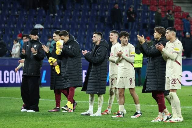 SOCCER - UEFA CL, RBS vs Atletico SALZBURG,AUSTRIA,29.JAN.25 - SOCCER - UEFA Champions League, Red Bull Salzburg vs Atletico Madrid. Image shows the disappointment of RBS.  GEPAxpictures xDavidxGeieregger