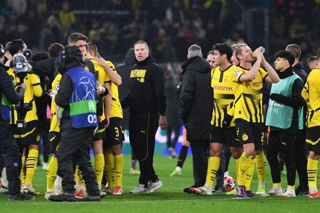 Interimstrainer Mike Tullberg (Borussia Dortmund) schaut waehrend des Spiels der UEFA Champions League 2024 25 Ligen-Phase 8. Spieltag zwischen Borussia Dortmund und FC Shakhtar Donetsk, SIGNAL IDUNA PARK am 29. January 2025 in Dortmund, Deutschland. (Foto von Ralf Treese DeFodi Images) +++ Interimstrainer Mike Tullberg (Borussia Dortmund) looks on during the UEFA Champions League 2024 25 League Phase MD8 match between Borussia Dortmund and FC Shakhtar Donetsk at Signal Iduna Park on January 29, 2025 in Dortmund, Germany. (Photo by Ralf Treese DeFodi Images) Defodi-521_BVBDON20250129_038 Defodi-521