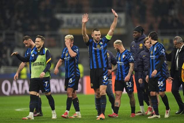 The players of Inter celebrate the victory at the end of the Uefa Champions League 2024 2025 soccer match between Inter and Monaco at San Siro Stadium - Soccer - Milan, Italy - Wednesday January 29, 2025  Copyright: xMassimoxPaolone LaPressex