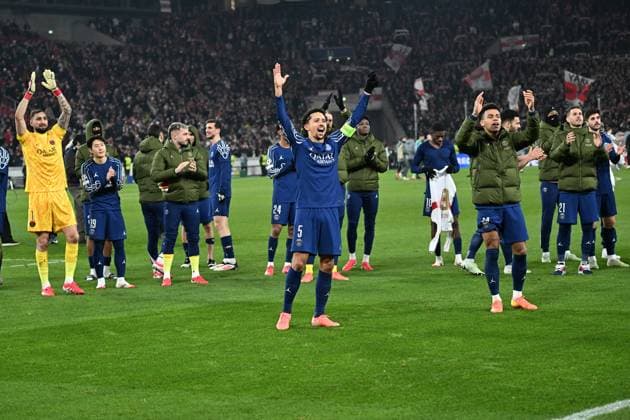 29.01.2025, xjhx, Fussball UEFA Champions League, VfB Stuttgart - Paris St.Germain v.l. Jubel, Freude über den Sieg Marquinhos (PSG Paris St.Germain) (DFL DFB REGULATIONS PROHIBIT ANY USE OF PHOTOGRAPHS as IMAGE SEQUENCES and or QUASI-VIDEO) Stuttgart