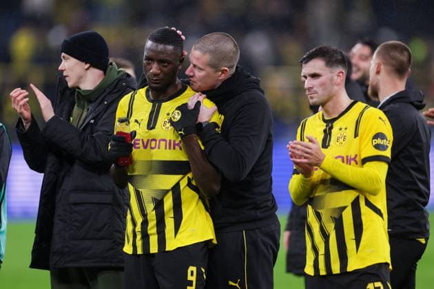 29.01.2025, UEFA Champions League, 8. Spieltag, Borussia Dortmund - Shakhtar Donetsk, v. l. Serhou Guirassy (Borussia Dortmund), Trainer Mike Tullberg (Borussia Dortmund), Dortmund Signal Iduna Park NRW Deutschland xRHR-FOTO DEx Copyright: DennisxEwert RHR-FOTOx RHR-FOTO DE