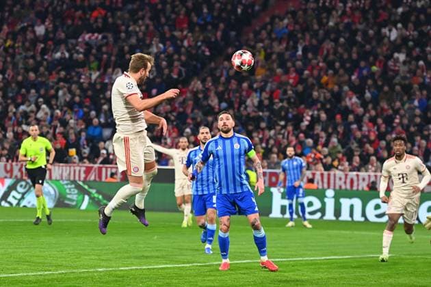 Tor Harry KANE (Bayern Muenchen) zum 2-0, Aktion,Kopfball,Strafraumszene, Fussball Champions League Ligaphase, FC Bayern Muenchen - SK Slovan Bratislava 3-1 am 29.01.2025 , A L L I A N Z A R E N A.