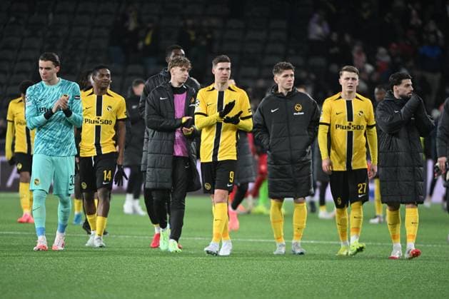 29.01.2025, Bern, Stadion Wankdorf, Uefa Champions League: BSC Young Boys - Roter Stern Belgrad, die Spieler vom BSC Young Boys sind nach dem Spiel enttäuscht. Bern Stadion Wankdorf Bern Switzerland Copyright: xJustPictures.ch ManuelxWinterbergerx jp-de-MaWi-MWI_1262