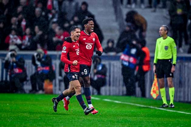LOSC Lille midfielder Osame Sahraoui and LOSC Lille forwarder Jonathan David celebrating the goal 6-1, during the match Lille - Feyenoord at the Stade Pierre Mauroy for the UEFA Champions League - League phase - Matchday 8 season 2024-2025 in LILLE, France on 29 januari 2025, (photo by Stefan Koops EYE4images DeFodi Images) Defodi-746_211749