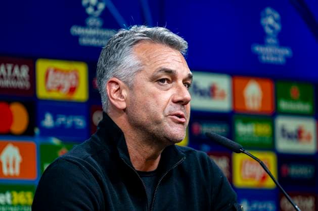 29.01.2025, Borussia Dortmund - Schachtar Donezk, UEFA Champions League, 8. Spieltag: Donezks Trainer Marino Pusic spricht während der Pressekonferenz. WICHTIGER HINWEIS: Gemäß den Vorgaben der UEFA ist es untersagt, in dem Stadion und oder vom Spiel angefertigte Fotoaufnahmen in Form von Sequenzbildern und oder videoähnlichen Fotostrecken zu verwerten bzw. verwerten zu lassen. Copyright: xDavidxInderliedx