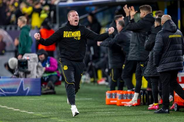 29.01.2025, Borussia Dortmund - Schachtar Donezk, UEFA Champions League, 8. Spieltag: Dortmunds Trainer Mike Tullberg jubelt nach dem Tor zum 2:0. WICHTIGER HINWEIS: Gemäß den Vorgaben der UEFA ist es untersagt, in dem Stadion und oder vom Spiel angefertigte Fotoaufnahmen in Form von Sequenzbildern und oder videoähnlichen Fotostrecken zu verwerten bzw. verwerten zu lassen. Copyright: xDavidxInderliedx