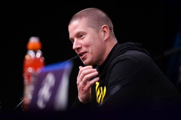 29.01.2025, UEFA Champions League, 8. Spieltag, Borussia Dortmund - Shakhtar Donetsk, Pressekonferenz mit Trainer Mike Tullberg (Borussia Dortmund), der zeigt seine blutige Hand, Dortmund Signal Iduna Park NRW Deutschland xRHR-FOTO DEx Copyright: DennisxEwert RHR-FOTOx RHR-FOTO DE