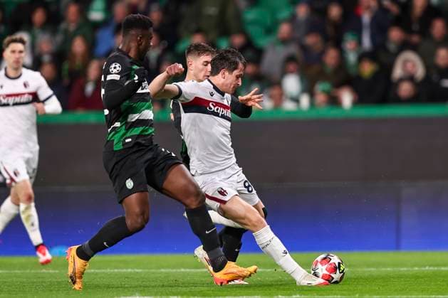 Giovanni Fabbian (Bologna) Ousmane Diomande (Sporting CP Lisboa) during the Uefa Champions League match between Sporting CP Lisboa 1-1 Bologna FC at Estdio Jos Alvalade on January 29, 2025 in Lisboa, Italy. Noxthirdxpartyxsales  (280021559)