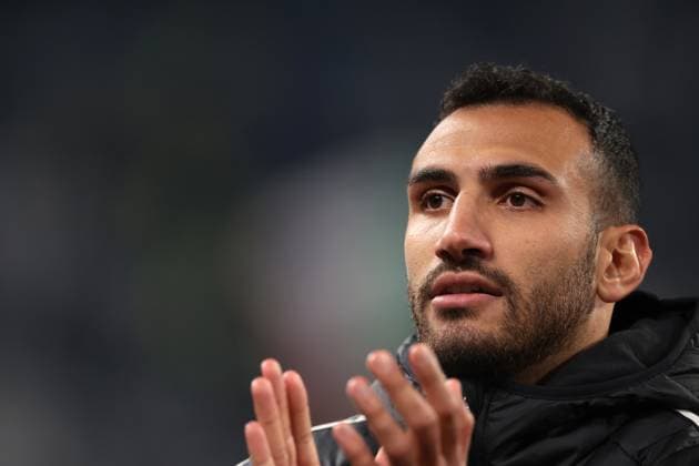 Turin, Italy, 29th January 2025. Vangelis Pavlidis of SL Benficaa applauds the fans following the 2-0 victory in the UEFA Champions League match at Allianz Stadium, Turin. Picture credit should read: Jonathan Moscrop Sportimage EDITORIAL USE ONLY. No use with unauthorised audio, video, data, fixture lists, club league logos or live services. Online in-match use limited to 120 images, no video emulation. No use in betting, games or single club league player publications. SPI_020_JM_JUVE_BENFICA_UCL SPI-3635-0020