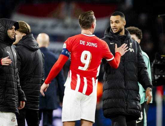 EINDHOVEN - Cody Gakpo of Liverpool FC and Luuk de Jong of PSV Eindhoven after the UEFA Champions League match between PSV Eindhoven and Liverpool FC at Phillips Stadium on Jan. 29, 2025 in Eindhoven, Netherlands. ANP ROBIN VAN LONKHUIJSEN UEFA Champions League 2024 25 League Phase MD8 2024 25 xVIxANPxSportx xxANPxIVx 518669298 originalFilename: 518669298.jpg