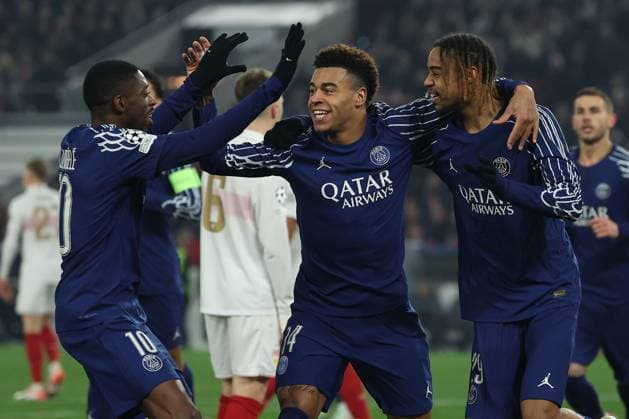 Stuttgart 29. January 2025 Uefa Champions League phase 2024 25 Matchday 8, VFB Stuttgart - Paris Saint Germain v.l., Ousmane Dembele (Paris Saint-Germain), DÃ sirÃ DouÃ (Paris Saint-Germain), Bradley Barcola (Paris Saint-Germain), Torjubel, Goal celebration, celebrate the goal Copyright: JoaquimxFerreira