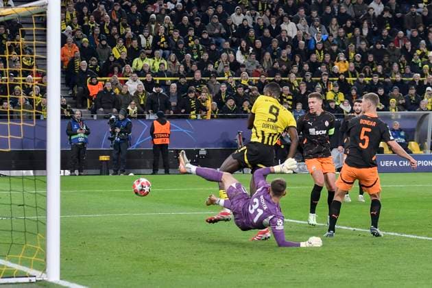 Serhou Guirassy (Dortmund 9) erzielt das Tor zum 1:0 29.01.2025 Fussball, Champions League, Borussia Dortmund vs Schachtar Donezk, Signal Iduna Park, Dortmund, NRW Germany Copyright: xpepphotox xSaschaxWeizx pep00321, pep_20250129_hm_1423