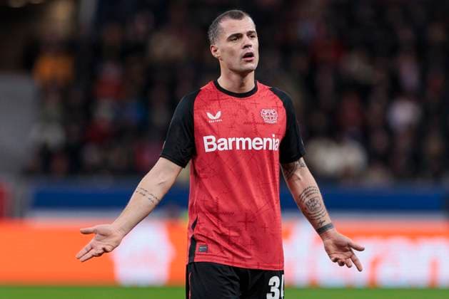 UEFA Champions League, Bayer Leverkusen - Sparta Prag, 29.01.2025 Granit Xhaka (Bayer 04 Leverkusen, 34) beschwert sich. UEFA Champions League, Bayer Leverkusen - Sparta Prag, 8. Spieltag, am 29.01.2025, BayArena, Leverkusen UEFA regulations prohibit any use of photographs as image sequences and or quasi-video Copyright: xBEAUTIFULxSPORTS Meuselx