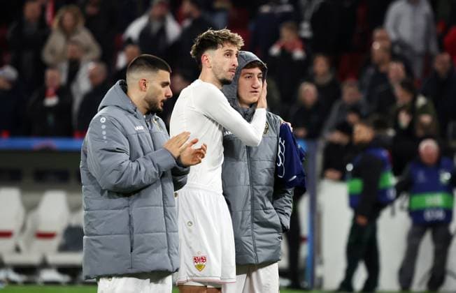 29.01.25 VfB Stuttgart - Paris St. Germain Deutschland, Stuttgart, 29.01.2025, Fussball, UEFA Champions League, VfB Stuttgart - Paris St. Germain: v.l. Deniz Undav, Atakan Karazor, Angelo Stiller (alle VfB Stuttgart).