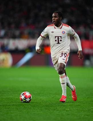 January 29 2025: Mathys Tel (Bayern Munich) controls the ball during a UEFA Champions League MD8 game, Bayern Munich vs Slovan Bratislava, at Allianz Arena, Munich, Germany. Ulrik Pedersen - ZUMAc04_ 20250129_zma_c04_281 Copyright: xCSMx