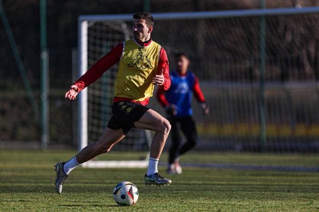 30.01.2025 BIALYSTOK (POLAND) PILKA NOZNA (FOOTBALL) TRENING JAGIELLONIA BIALYSTOK NZ DUSAN STOJINOVIC FOTO KAMIL SWIRYDOWICZ CYFRASPORT NEWSPIX.PL --- Newspix.pl POLAND OUT!  250130CSKS098