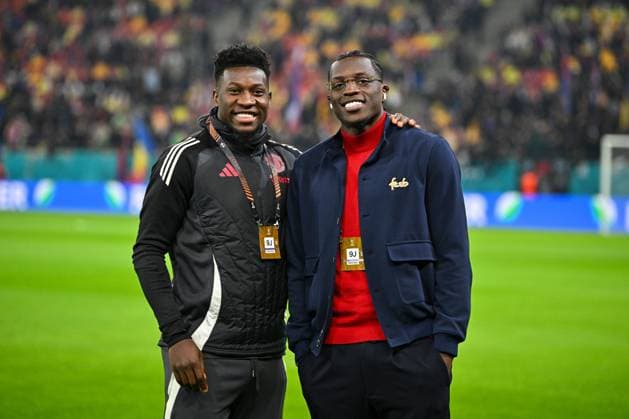 Andrà Onana of Manchester United, ManU (L) arrives FCSB v Manchester United, UEFA Europa League, Group Stage, Football, The National Arena, Bucharest, Romania - 30 Jan 2025 EDITORIAL USE ONLY No use with unauthorised audio, video, data, fixture lists, club league logos or live services. Online in-match use limited to 120 images, no video emulation. No use in betting, games or single club league player publications. Copyright: xAlexxNicodim Shutterstockx 15122176k