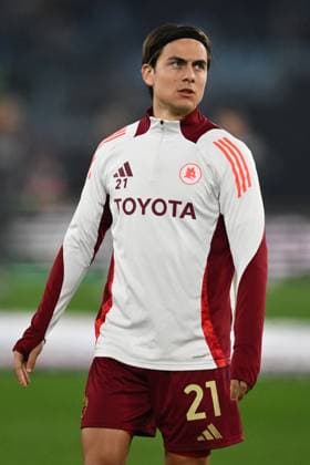 CALCIO - UEFA Europa League - AS Roma vs Eintracht Frankfurt Paulo Dybala of A.S. Roma particPhoto by IPA ABACAPRESS.COMtes in the UEFA Europa League 2024 25 League Phase MD8 match between A.S. Roma and Eintracht Frankfurt at Olympic Stadium on January 30, 2025 in Rome, Italy. Rome Italy  Copyright: xIPAxSport ABACAx