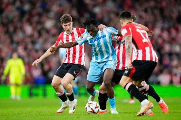 Athletic Club v FC Viktoria Plzen - UEFA Europa League 2024 25 League Phase MD8 Prince Kwabena Adu centre-forward of Viktoria Plzen and Ghana surrounded by Athletic players during the UEFA Europa League 2024 25 League Phase MD8 match between Athletic Club and FC Viktoria Plzen at Estadio de San Mames on January 30, 2025 in Bilbao, Spain. Bilbao Spain  Copyright: xJosexBretonx originalFilename:bretonhernandez-athletic250130_npVw4.jpg