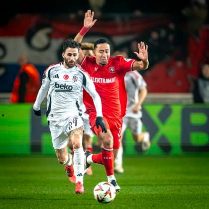 Besiktas JK forwarder Rafa Silva, FC Twente defender Anass Salah-Eddine during the match Twente - Besiktas at the Grolsch Veste for the UEFA Europa League - League phase - Matchday 8 season 2024-2025 in ENSCHEDE, Netherlands on 30 january 2025, (photo by Marcel van Dorst EYE4images Defodi-746_212114