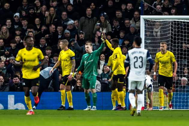 250130 Isak Pettersson and Terry Yegbe of Elfsborg celebrating during the UEFA Europa League football match between Tottenham Hotspur and Elfsborg on January 30, 2025 in London. Photo: Emma Wallskog BILDBYRAN COP 320 EW0477 fotboll, football, soccer, fotball,uefa europa league, europa le Copyright: EMMAxWALLSKOG BB250130EW049