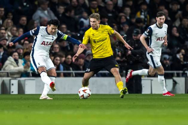 250130 Heung-Min Son of Tottenham Hotspur and Gottfrid Rapp of Elfsborg during the UEFA Europa League football match between Tottenham Hotspur and Elfsborg on January 30, 2025 in London. Photo: Emma Wallskog BILDBYRAN COP 320 EW0477 fotboll, football, soccer, fotball,uefa europa league, europa le Copyright: EMMAxWALLSKOG BB250130EW050
