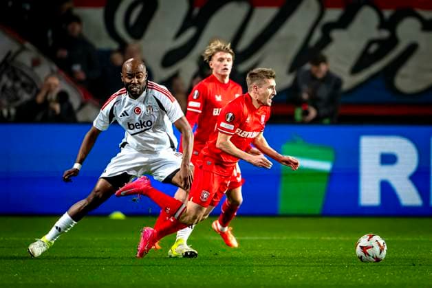 FC Twente midfielder Michal Sadilek , Besiktas JK midfielder Al Musrati during the match Twente - Besiktas at the Grolsch Veste for the UEFA Europa League - League phase - Matchday 8 season 2024-2025 in ENSCHEDE, Netherlands on 30 january 2025, (photo by Marcel van Dorst EYE4images Defodi-746_212129