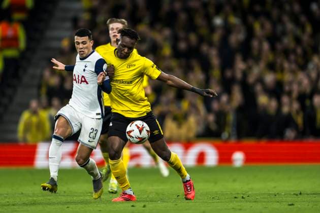 250130 Pedro Porro of Tottenham Hotspur and Jalal Abdullai of Elfsborg during the UEFA Europa League football match between Tottenham Hotspur and Elfsborg on January 30, 2025 in London. Photo: Emma Wallskog BILDBYRAN COP 320 EW0477 fotboll football soccer fotball uefa europa league europa league tottenham hotspur elfsborg bbeng bbauto Copyright: EMMAxWALLSKOG BB250130EW073