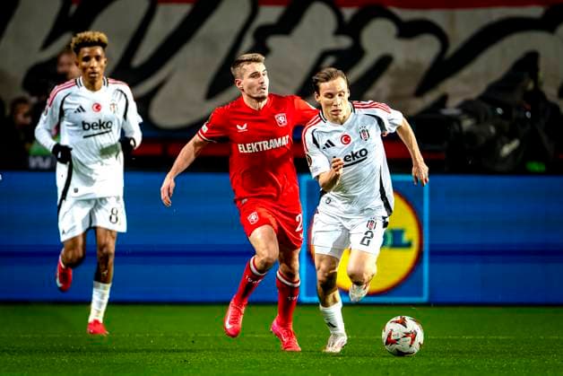 FC Twente midfielder Michal Sadilek , Besiktas JK defender Jonas Svensson during the match Twente - Besiktas at the Grolsch Veste for the UEFA Europa League - League phase - Matchday 8 season 2024-2025 in ENSCHEDE, Netherlands on 30 january 2025, (photo by Marcel van Dorst EYE4images Defodi-746_212157