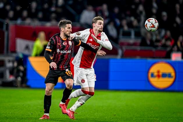 Galatasaray forward Dries Mertens, AFC Ajax Amsterdam midfielder Kenneth Taylor, during the match Ajax - Galatasaray at the Johan Cruijff ArenA for the UEFA Europa League - League phase - Matchday 8 season 2024-2025 in AMSTERDAM, Netherlands on 30 januari 2025, (photo by Stefan Koops EYE4images DeFodi Images) Defodi-746_212177