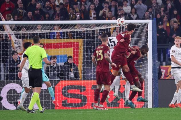 UEFA Europa League Football Match - 2024 25 Roma vs Eintracht Frankfurt 30 01 2025 Rome, Stadio Olimpico, football match valid for UEFA Europa League 2024 24 between AS Roma vs Eintracht Frankfurt In photo: Mats Hummels of Roma AS ROMA Stadium Olimpic Lazio ITALY Copyright: xFABIOxSASSO FPAxFabioxSasso FPAx Roma Eintracht Frankfurt2025_01_30Fabio Sasso0345