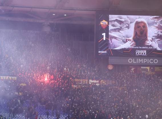 UEFA Europa League Football Match - 2024 25 Roma vs Eintracht Frankfurt 30 01 2025 Rome, Stadio Olimpico, football match valid for UEFA Europa League 2024 24 between AS Roma vs Eintracht Frankfurt In photo: supporters roma ROMA Stadium Olimpic Lazio ITALY Copyright: xFABIOxSASSO FPAxFabioxSasso FPAx Roma Eintracht Frankfurt2025_01_30Fabio Sasso0454