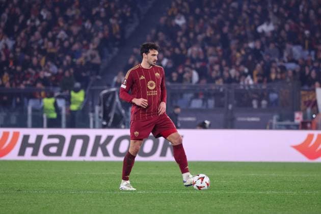 UEFA Europa League Football Match - 2024 25 Roma vs Eintracht Frankfurt 30 01 2025 Rome, Stadio Olimpico, football match valid for UEFA Europa League 2024 24 between AS Roma vs Eintracht Frankfurt In photo: Mats Hummels of Roma AS ROMA Stadium Olimpic Lazio ITALY Copyright: xFABIOxSASSO FPAxFabioxSasso FPAx Roma Eintracht Frankfurt2025_01_31Fabio Sasso0466