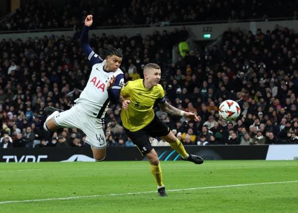 London, England, 30th January 2025. Dane Scarlett of Tottenham Hotspur scoring his sides opening goal during the UEFA Europa League match at the Tottenham Hotspur Stadium, London. Picture credit should read: David Klein Sportimage EDITORIAL USE ONLY. No use with unauthorised audio, video, data, fixture lists, club league logos or live services. Online in-match use limited to 120 images, no video emulation. No use in betting, games or single club league player publications. IMGL6724 SPI-3644-0026