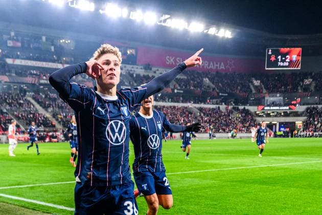 250130 Hugo Bolin of Malmö FF celebrates after scoring the 1-2 goal during the UEFA Europa League football match between Slavia Prag and Malmö FF on January 30, 2025 in Prague. Photo: Mathilda Ahlberg BILDBYRAN kod MA MA0779 fotboll football soccer fotball uefa europa league europa league slavia prag malmö ff bbeng jubel Copyright: MATHILDAxAHLBERG BB250130MA104